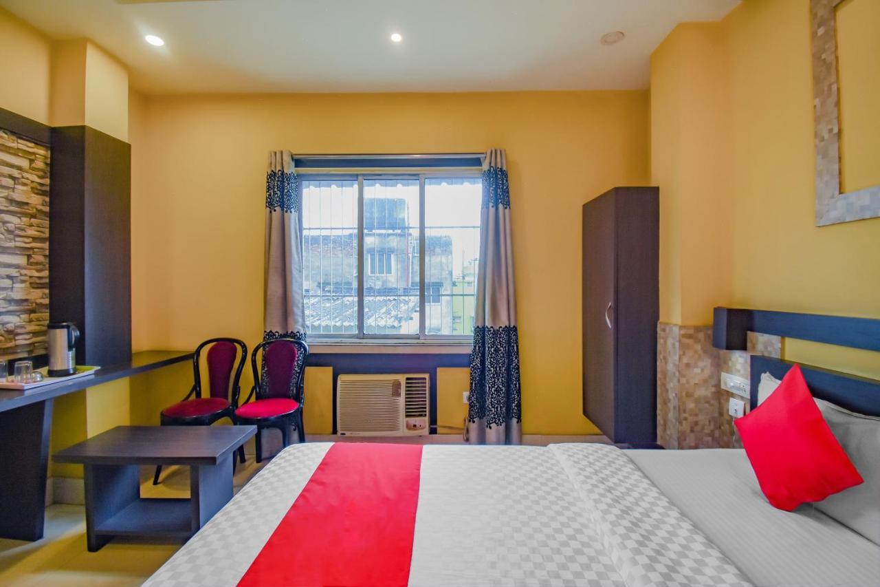 OYO 1851 Hotel Sefali Deluxe- Hygiene Ensured Calcutta Buitenkant foto