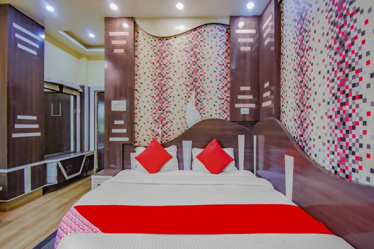 OYO 1851 Hotel Sefali Deluxe- Hygiene Ensured Calcutta Buitenkant foto