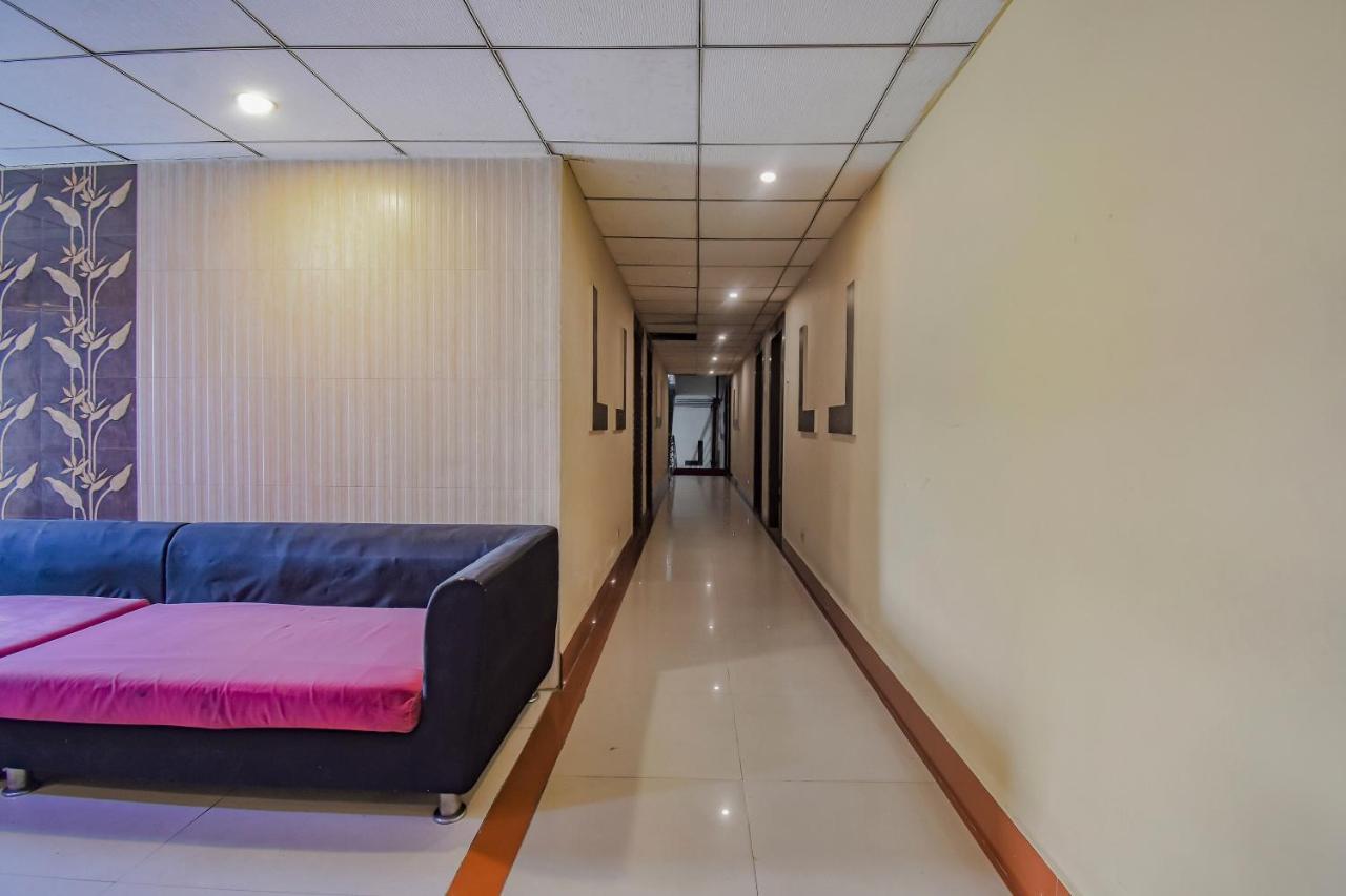 OYO 1851 Hotel Sefali Deluxe- Hygiene Ensured Calcutta Buitenkant foto