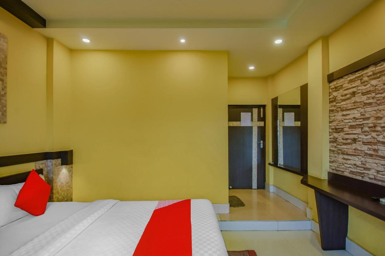 OYO 1851 Hotel Sefali Deluxe- Hygiene Ensured Calcutta Buitenkant foto
